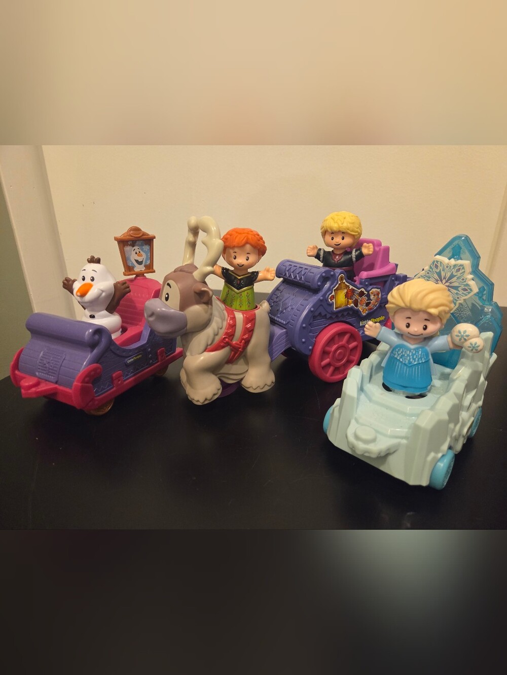 Little People Disney Frozen Elsa / Olaf Parade Float & Kristoff Sleigh